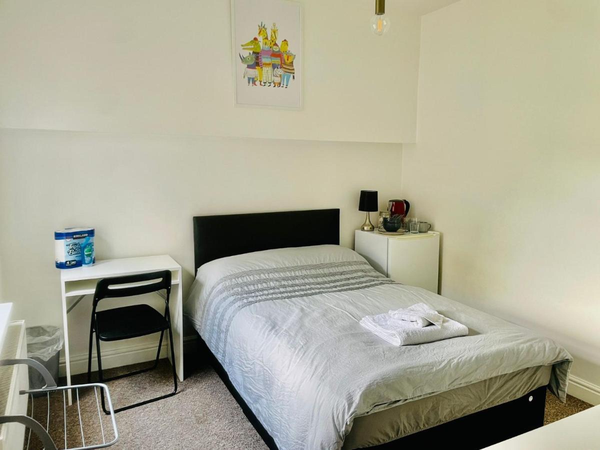 305 High Town Road Luton (Bedfordshire) Exterior foto